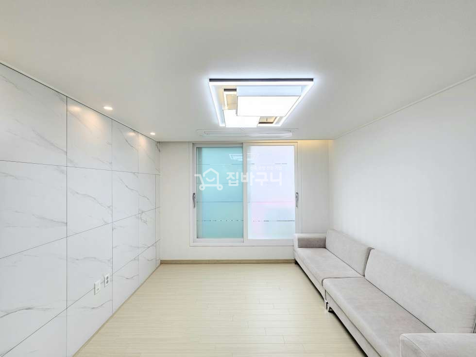 경기 화성효행구 봉담읍 동화리 학교부터 마트까지, 생활권이 편한 화성시 신축 쓰리룸 빌라 매물! 분양 매물번호 11756 사진 1