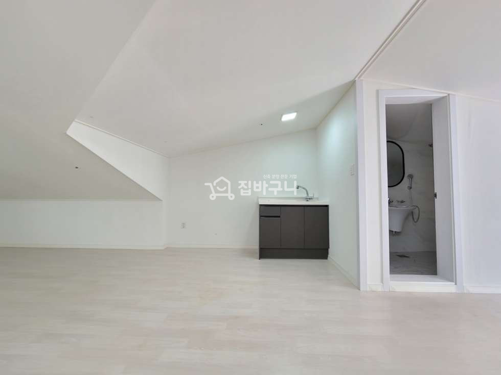 경기 시흥시 월곶동 급> 해약1세대>복층 4룸 월판선 호재! 다용도실2개있는 전망좋은집! 분양 매물번호 11432 사진 10