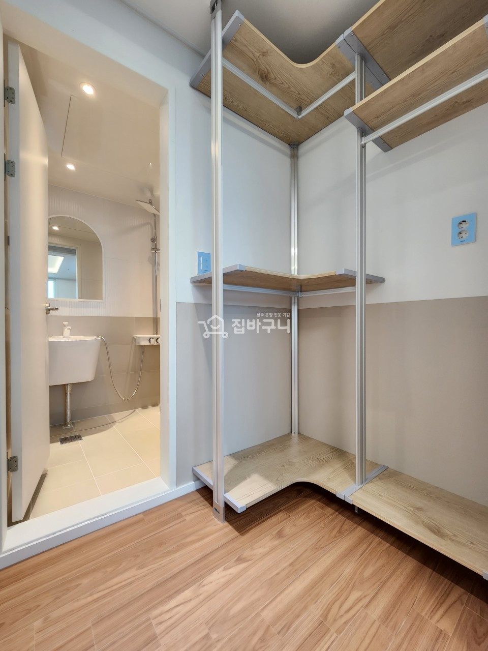 경기 부천오정구 내동 반듯한 구조의 보조주방과 야외테라스까지! 신축 3룸 추천! 분양 매물번호 11959 사진 5