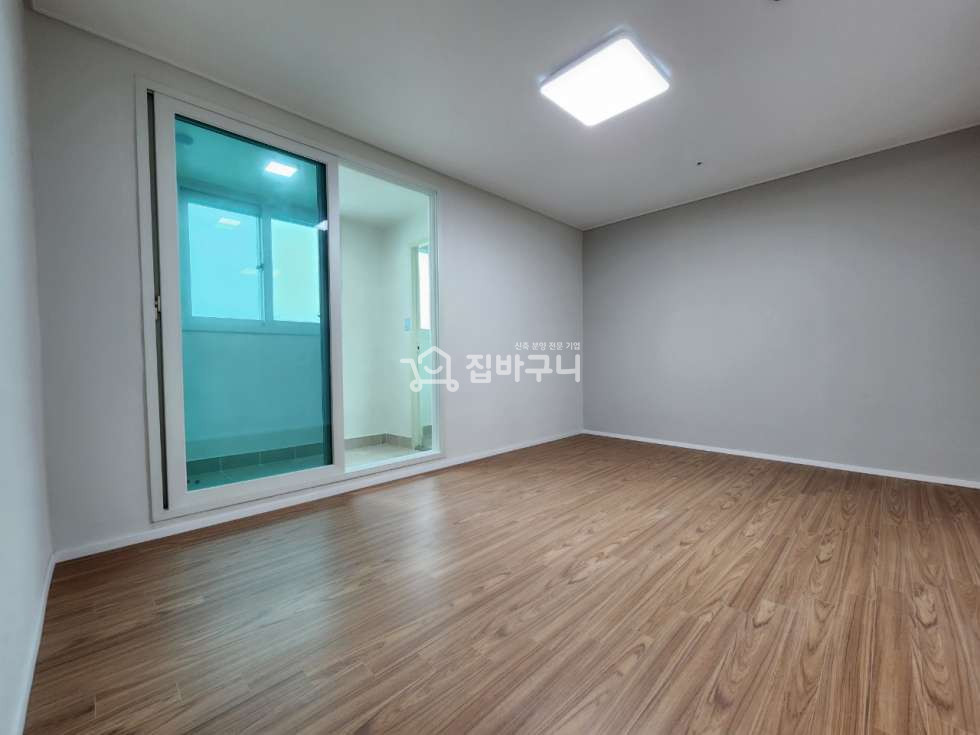 경기 부천오정구 내동 반듯한 구조의 보조주방과 야외테라스까지! 신축 3룸 추천! 분양 매물번호 11959 사진 9