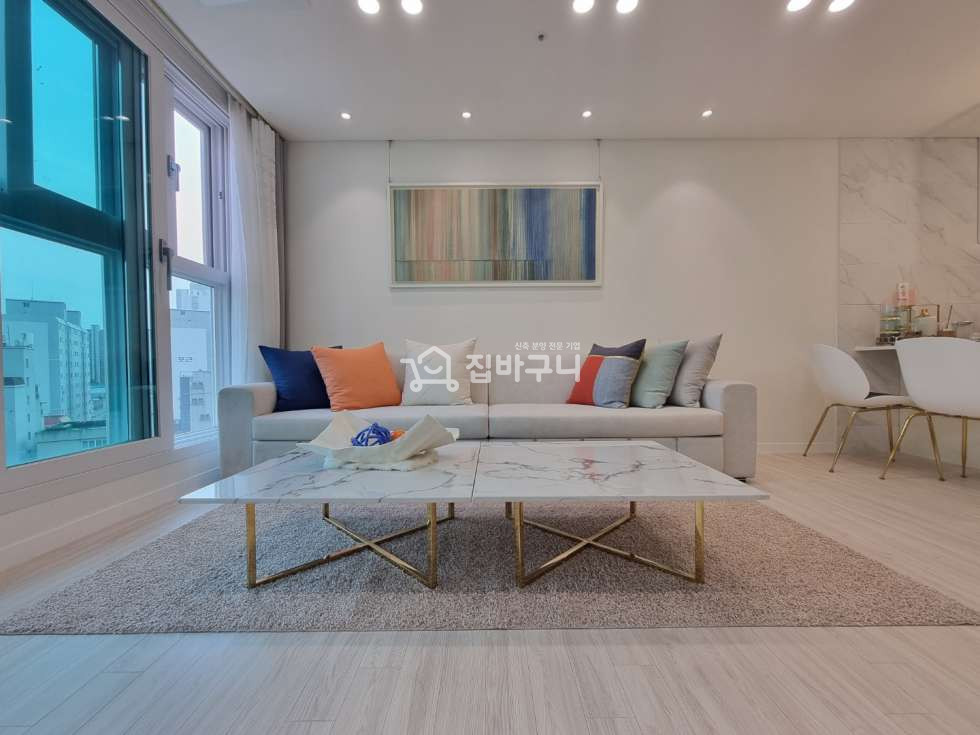 인천 미추홀구 숭의동 ˝숭의역에서 3분˝ 대형평수 쓰리룸! 분양 매물번호 12032 사진 1