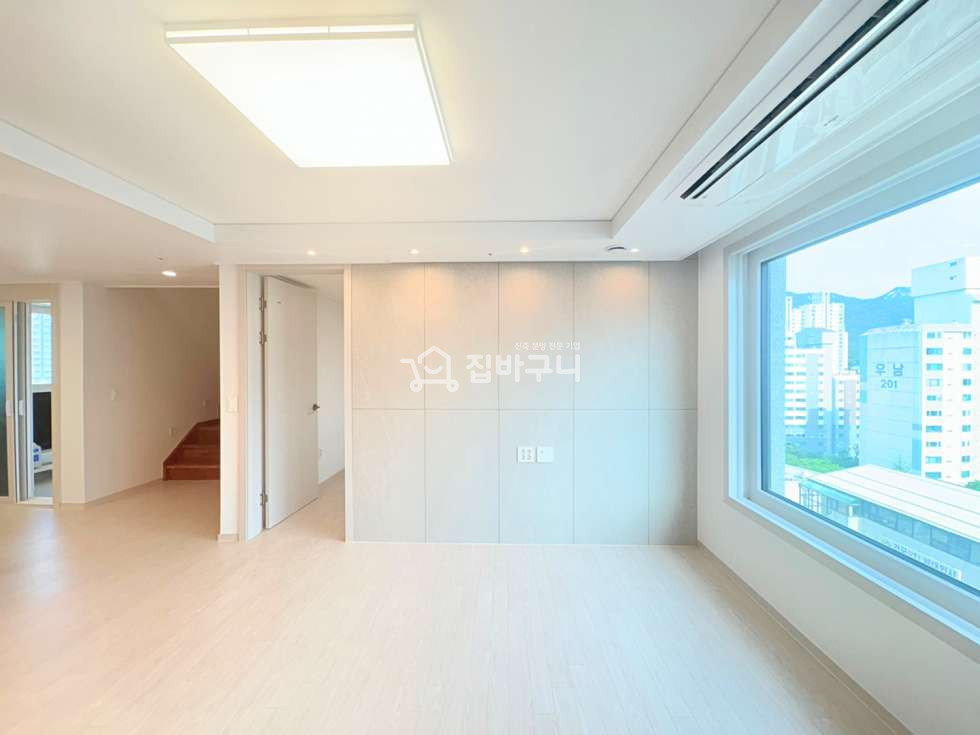 경기 의정부시 호원동 회룡역·발곡역 도보 3분, 프라이빗 테라스 품은 복층 4룸 신축 아파트! 분양 매물번호 13629 사진 4