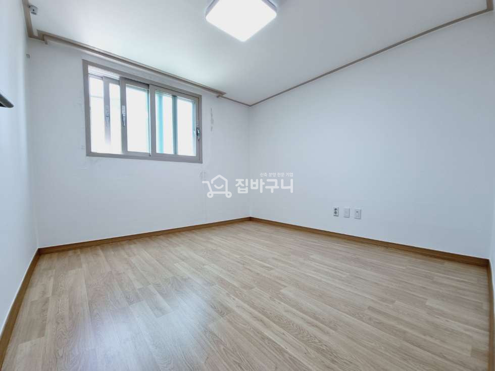 경기 화성만세구 서신면 성안리 서신터미널2분! 거실 넓은 투룸 분양 매물번호 12075 사진 7