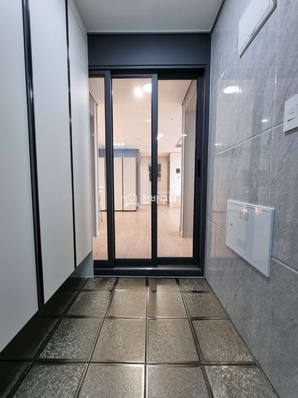 경기 부천소사구 소사본동 거실 넓은 판상형구조 방3화2베란다2 APT 분양 매물번호 12134 사진 15