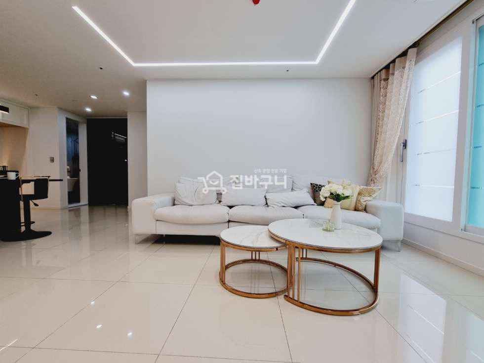 경기 부천원미구 춘의동 춘의역, 종합운동장역 더블역세권! 대형테라스 3룸 분양 매물번호 12122 사진 4