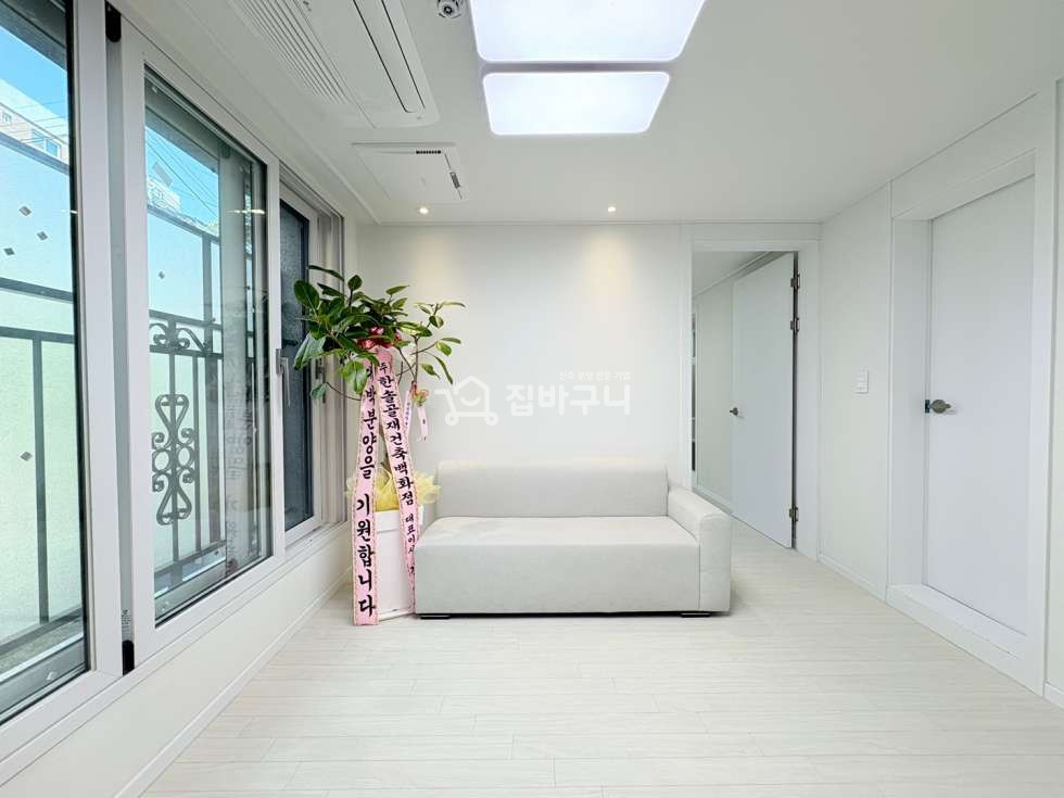 서울 구로구 개봉동 개봉역 인근, 개봉동 조용한 신축 쓰리룸! 공원과 학군까지 완비★ 분양 매물번호 13611 사진 3