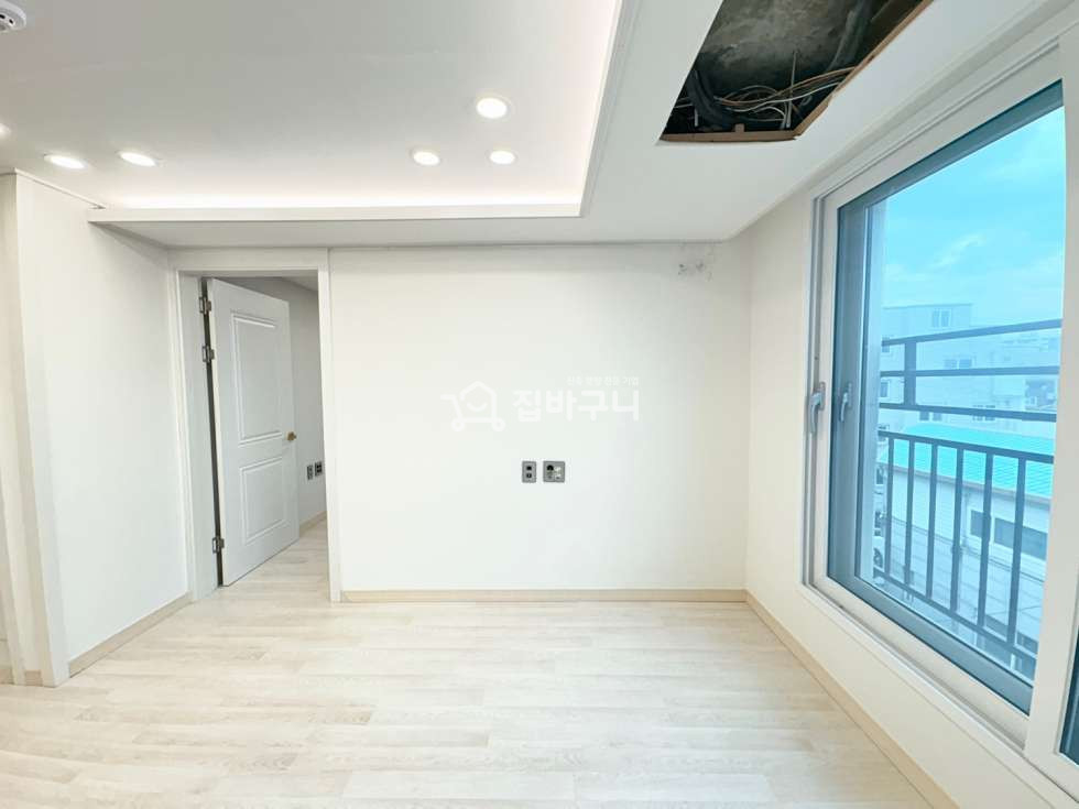 경기 수원권선구 권선동 권선동 복층 테라스하우스♥라이프스타일이 달라지는 2룸+복층+테라스 구조 분양 매물번호 13606 사진 3
