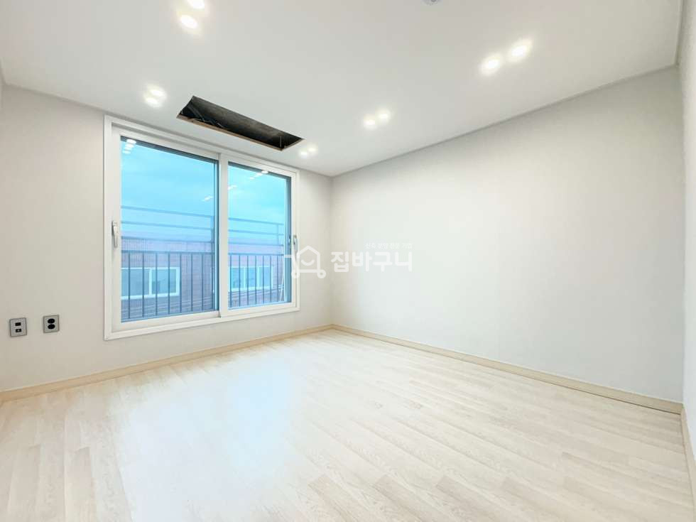 경기 수원권선구 권선동 권선동 복층 테라스하우스♥라이프스타일이 달라지는 2룸+복층+테라스 구조 분양 매물번호 13606 사진 9