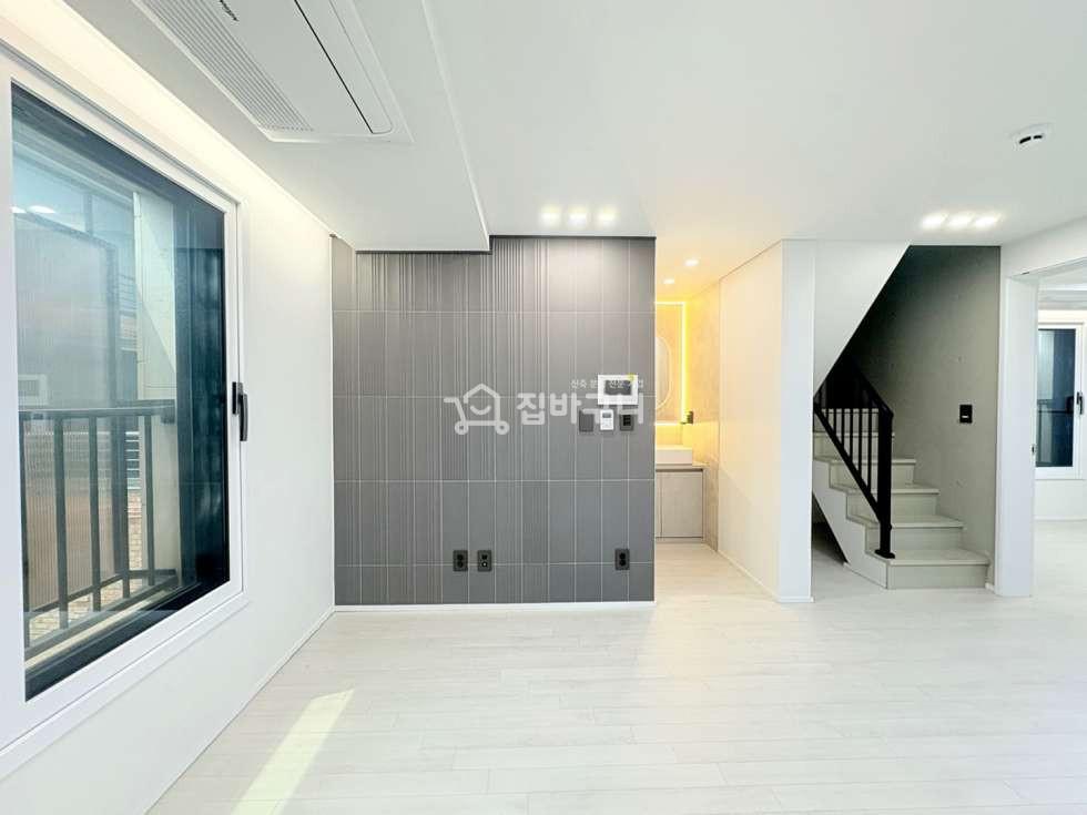 서울 광진구 자양동 ◆광진구 자양동 복층 4룸, 단독 옥상 테라스까지 갖춘 구의역 도보권 신축빌라◆ 분양 매물번호 13604 사진 2
