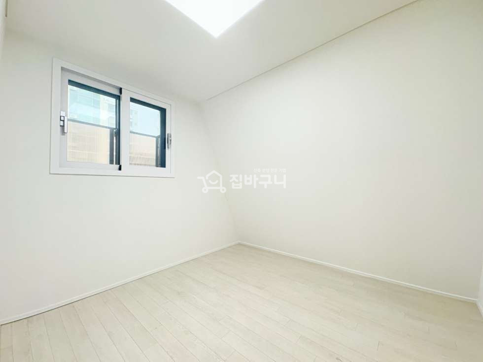 서울 광진구 자양동 ◆광진구 자양동 복층 4룸, 단독 옥상 테라스까지 갖춘 구의역 도보권 신축빌라◆ 분양 매물번호 13604 사진 17