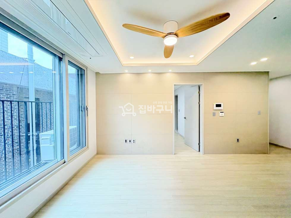 서울 광진구 자양동 건대입구·구의역 더블역세권! 풀옵션 신축 3룸, 생활·학군 모두 잡은 신축 아파트★ 분양 매물번호 13601 사진 2