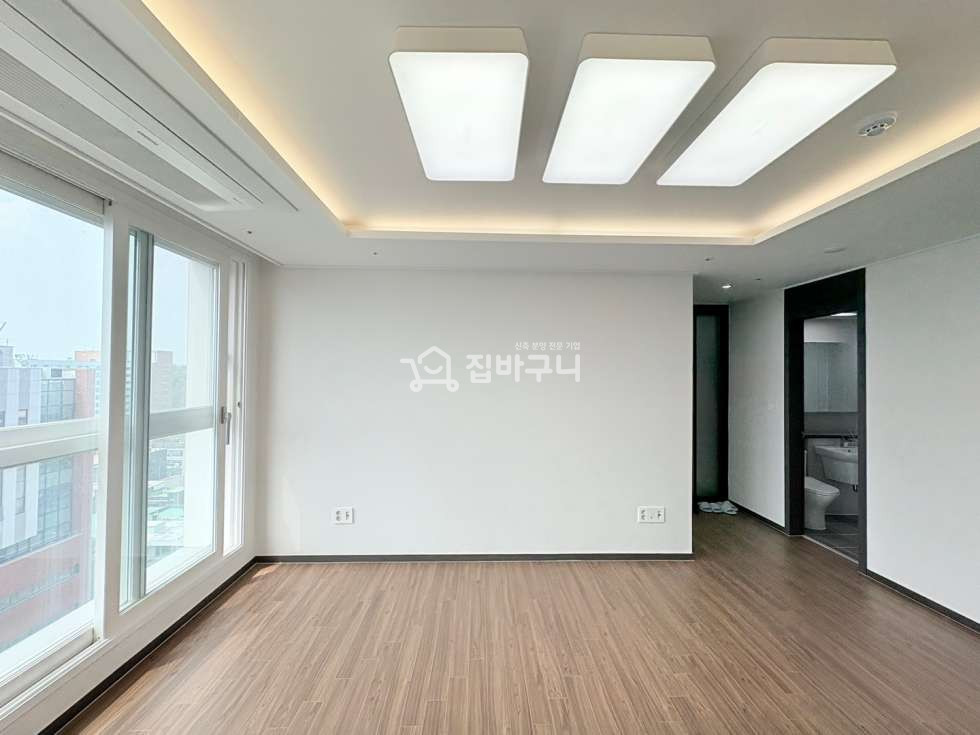 서울 광진구 구의동 구의동 신축아파트! 방3 욕실2 구조에 베란다+교통+학세권까지 완비! 분양 매물번호 13600 사진 2