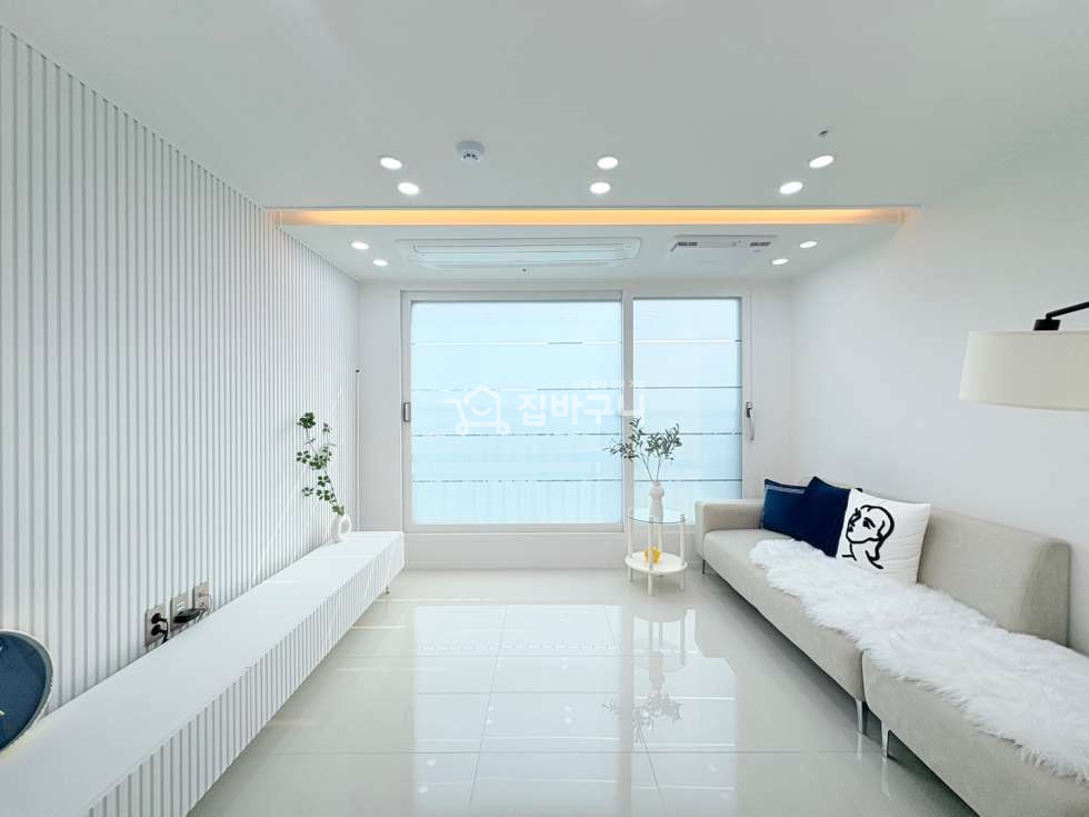 서울 광진구 구의동 아차산역 도보 9분, 테라스를 품은 프라이빗 신축 쓰리룸 레지던스♥ 분양 매물번호 13597 사진 1