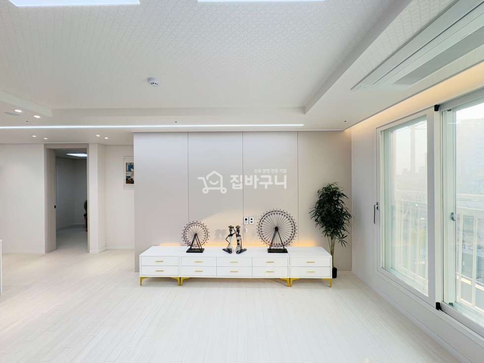 경기 부천소사구 심곡본동 부천역 도보 3분! 테라스 2개 있는 심곡본동 쓰리룸 신축아파트! 분양 매물번호 13595 사진 3