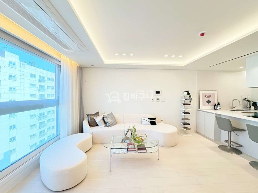 인천 미추홀구 용현동 인천 용현동 숭의역 도보 6분! 교통·쇼핑·학군까지 완벽한 신축 3룸 아파트 분양 매물번호 13582 사진 2