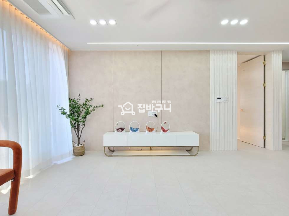 경기 부천원미구 중동 ★중동역 도보 6분, 테라스까지 갖춘 생활·학군·교통 3박자 신축 3룸 분양 매물번호 13567 사진 2