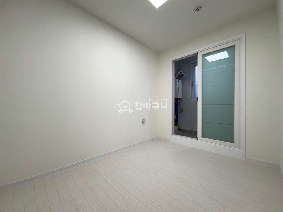 경기 안산단원구 선부동 ★달미역 11분, 버스정류장 코앞! 시장+마트+학교까지 완비된 와동 신축 3룸★ 분양 매물번호 13560 사진 10