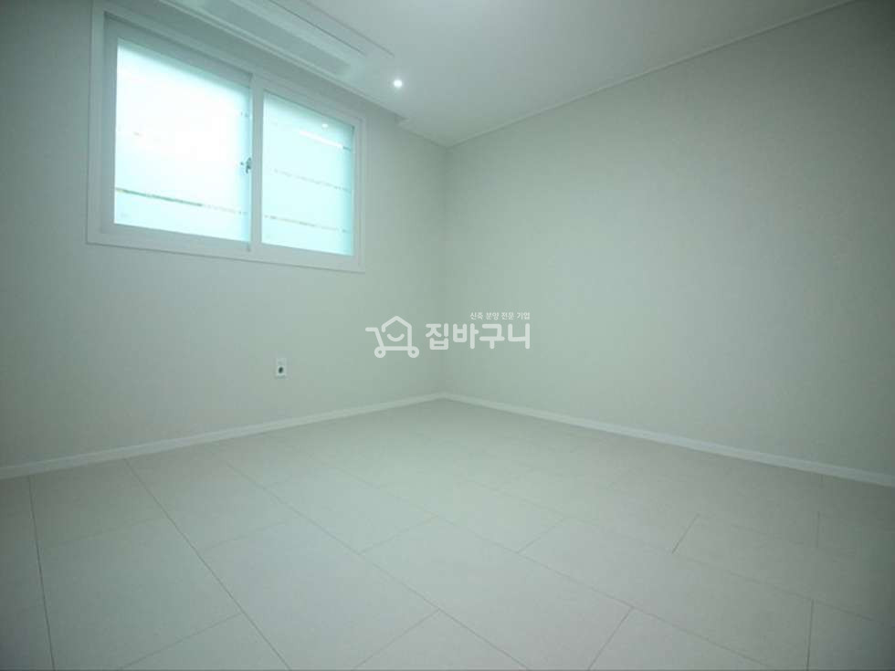 경기 안산상록구 본오동 상록수역 인근, 층간소음 저감재·시스템에어컨 완비! 교육·공원·마트까지 누리는 신축 3룸 실속형 매물! 분양 매물번호 13552 사진 7