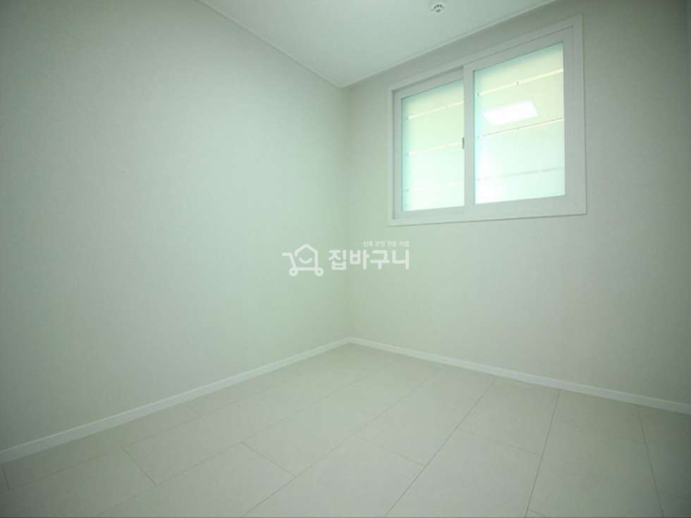 경기 안산상록구 본오동 상록수역 인근, 층간소음 저감재·시스템에어컨 완비! 교육·공원·마트까지 누리는 신축 3룸 실속형 매물! 분양 매물번호 13552 사진 10