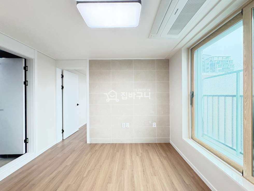 서울 구로구 구로동 대림역 도보권에 생활권 인프라 갖춘 옵션 좋은 서울 구로동 3룸! 분양 매물번호 13537 사진 3