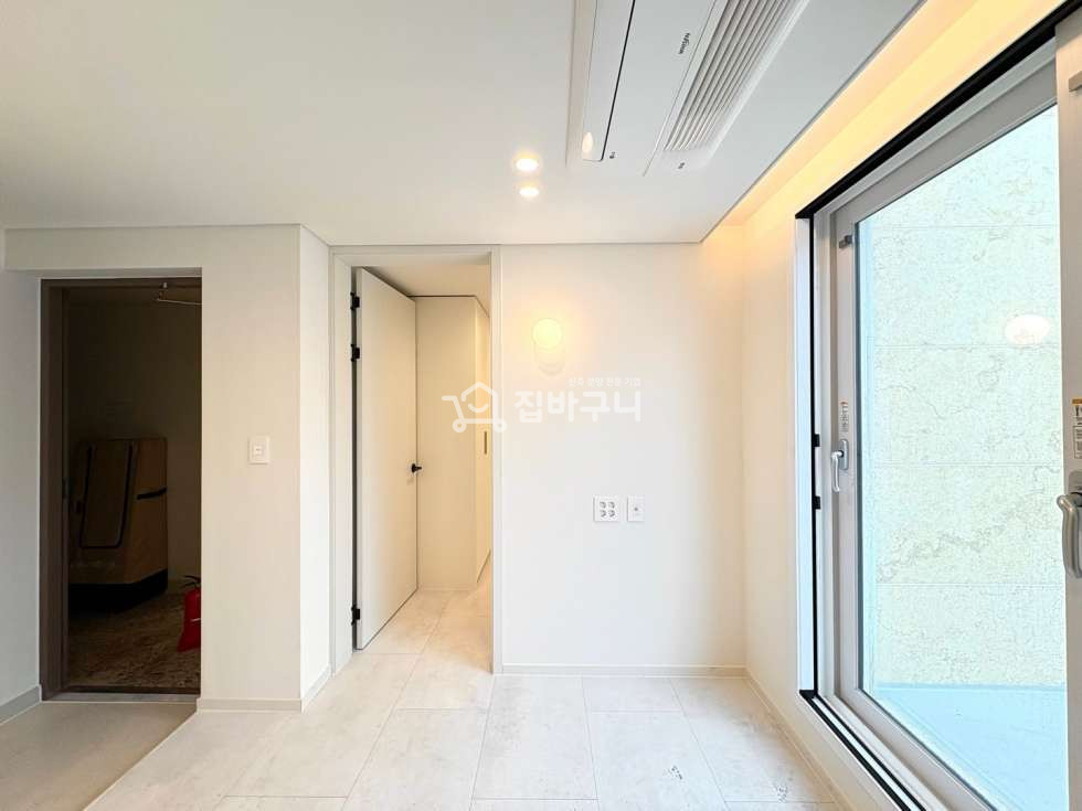 서울 영등포구 신길동 신길,대방,샛강역 도보권 트리플역세권! 접근성 최고! 1-2인 가구에게 추천하는 2룸 매물 분양 매물번호 13535 사진 3