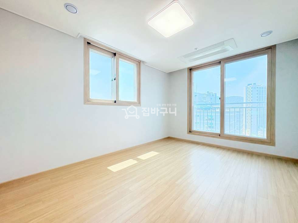 경기 안양만안구 안양동 안양초 도보 3분, 수납창고와 광파오븐까지 갖춘 실속형 3룸 신축! 이마트·다이소 생활 인프라 완비 분양 매물번호 13519 사진 7