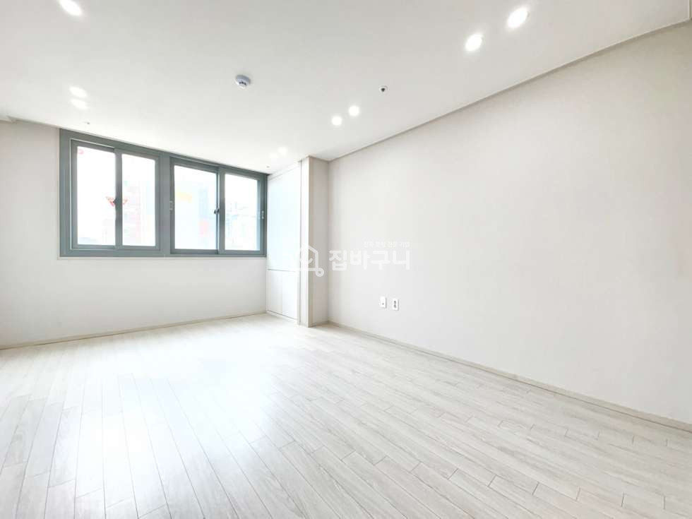 경기 안양동안구 관양동 ※인덕원역 GTX-C개발 호재! 시원한 바람이 솔솔 실링팬 옵션까지! 올화이트톤 3룸 매물 ※ 분양 매물번호 13516 사진 6