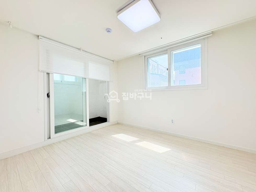 서울 금천구 독산동 1-2인가구에게 추천하는 아담하면서 아늑한 사이즈의 내부와 실용적인 3룸 매물 분양 매물번호 13514 사진 7