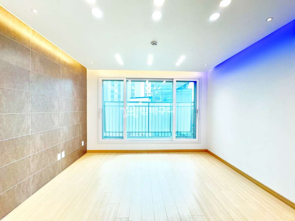 경기 평택시 비전동 ●도보1분거리 학세권 입지와 생활권 인프라 갖춘 넓고 시원한 내부의 비전동 3룸 ! 저렴한 실입주금까지 ● 분양 매물번호 13511 사진 1