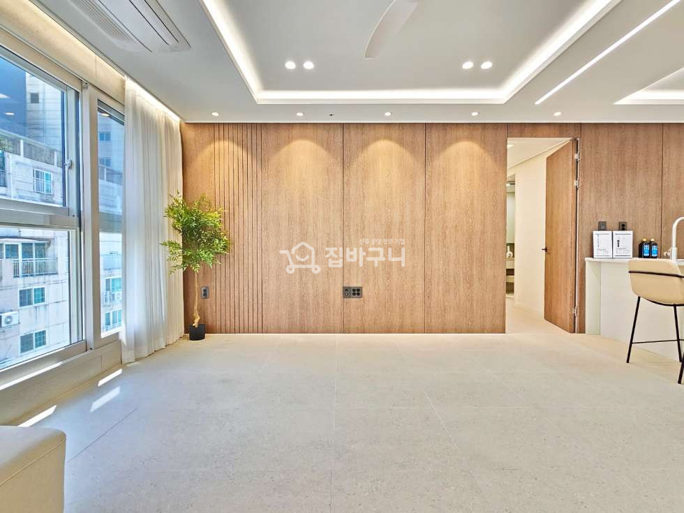 경기 부천소사구 송내동 하이엔드 인테리어로 한층 더 고급지게! 생활권인프라와 준수한 옵션들까지! 분양 매물번호 13510 사진 2