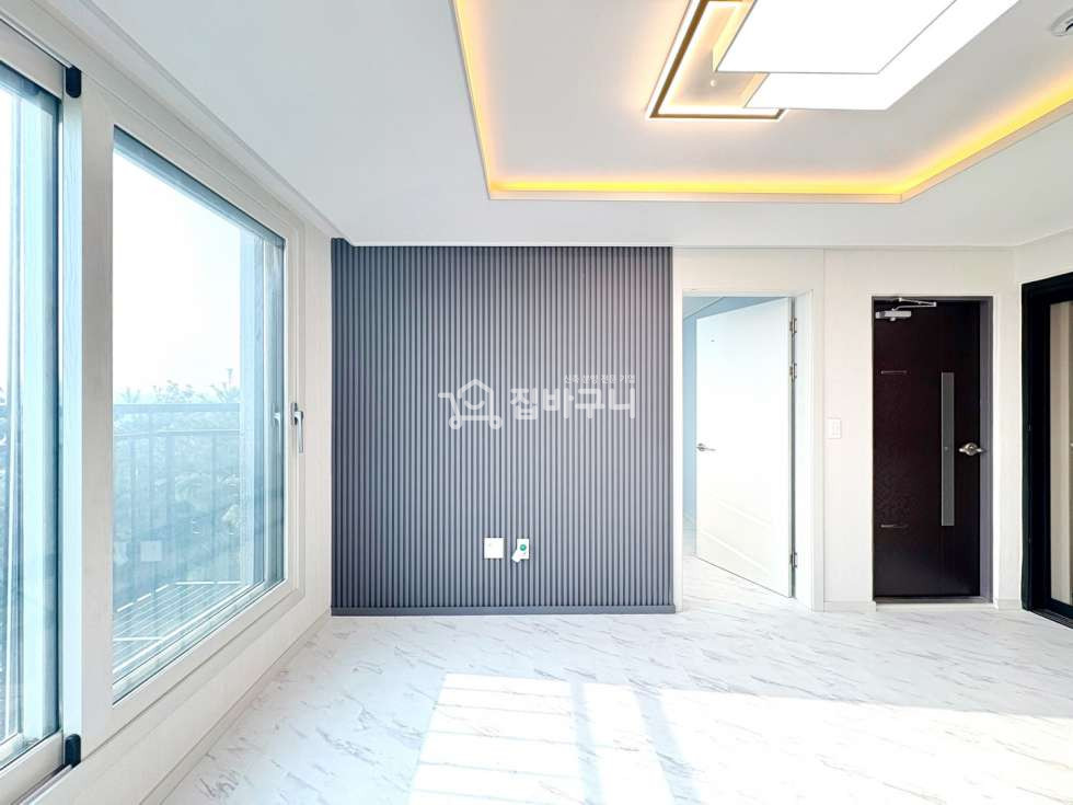 경기 수원권선구 탑동 탑동공원을 내집 앞마당처럼! 인프라 빵빵하고 내부 실평수 넓은 탑동 복층테라스 세대! 분양 매물번호 13481 사진 2