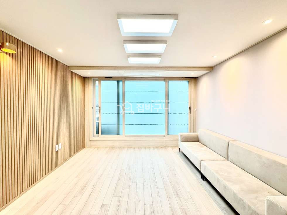 경기 수원권선구 세류동 ■매교역 도보권에 넓고 실용적인 내부 다용도로 활용가능한 수원 세류동 4룸 !■ 분양 매물번호 13477 사진 1