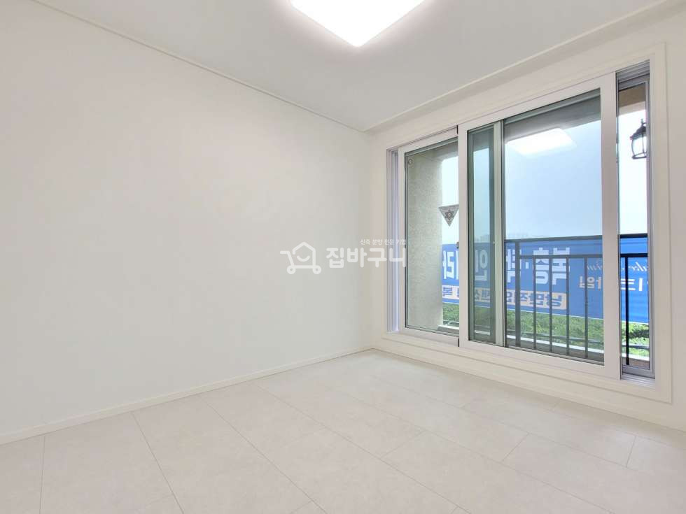 경기 안산단원구 고잔동 반려동물 키우는 반려인들 주목! 넓고 활용성 높은 테라스가 있는 고잔동 3룸 복층테라스 세대 분양 매물번호 13471 사진 11