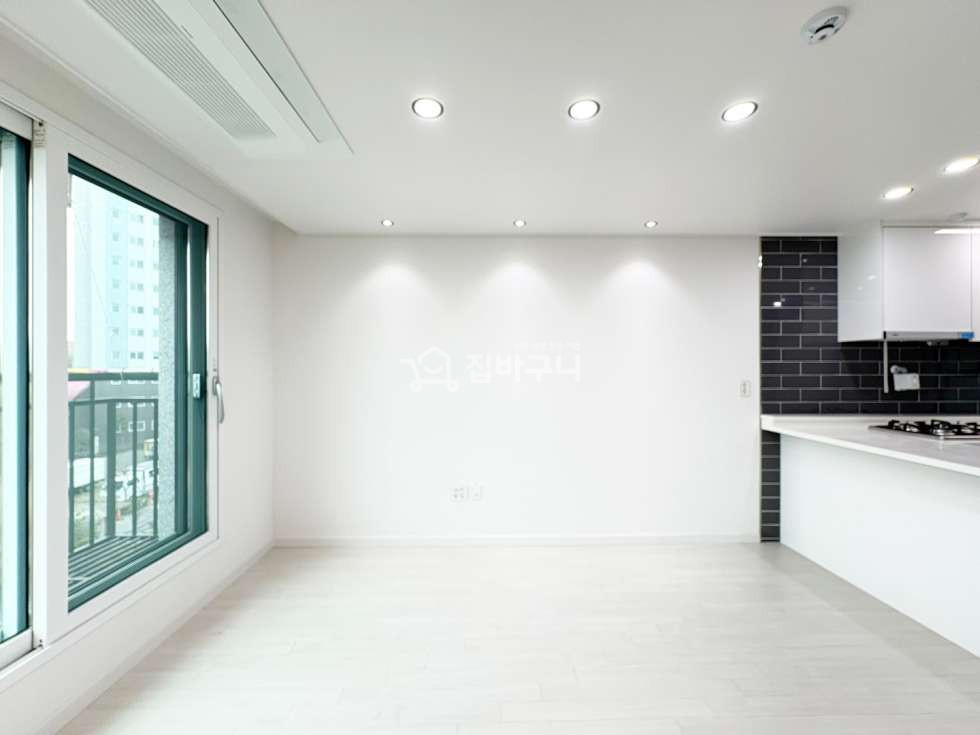 경기 수원권선구 세류동 전망좋은 공원뷰! 세류동 입지좋고 내부 실평수 넓은 화이트톤 3룸! 분양 매물번호 13468 사진 2