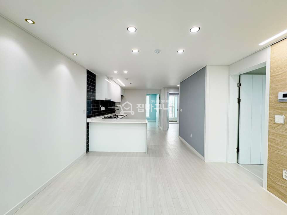 경기 수원권선구 세류동 전망좋은 공원뷰! 세류동 입지좋고 내부 실평수 넓은 화이트톤 3룸! 분양 매물번호 13468 사진 3