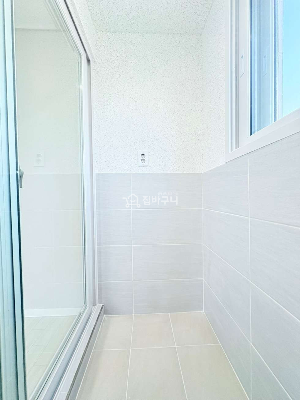 서울 금천구 시흥동 테라스가 정말 넓은 탁 트인 마운틴뷰의 2룸테라스!! 옵션도 풀옵션 입주가능! 분양 매물번호 13466 사진 9
