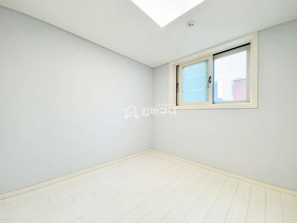경기 수원권선구 권선동 투룸 같지 않은 깔끔한 실용적인 구조의 올화이트톤 권선동 투룸 매물 분양 매물번호 13463 사진 7