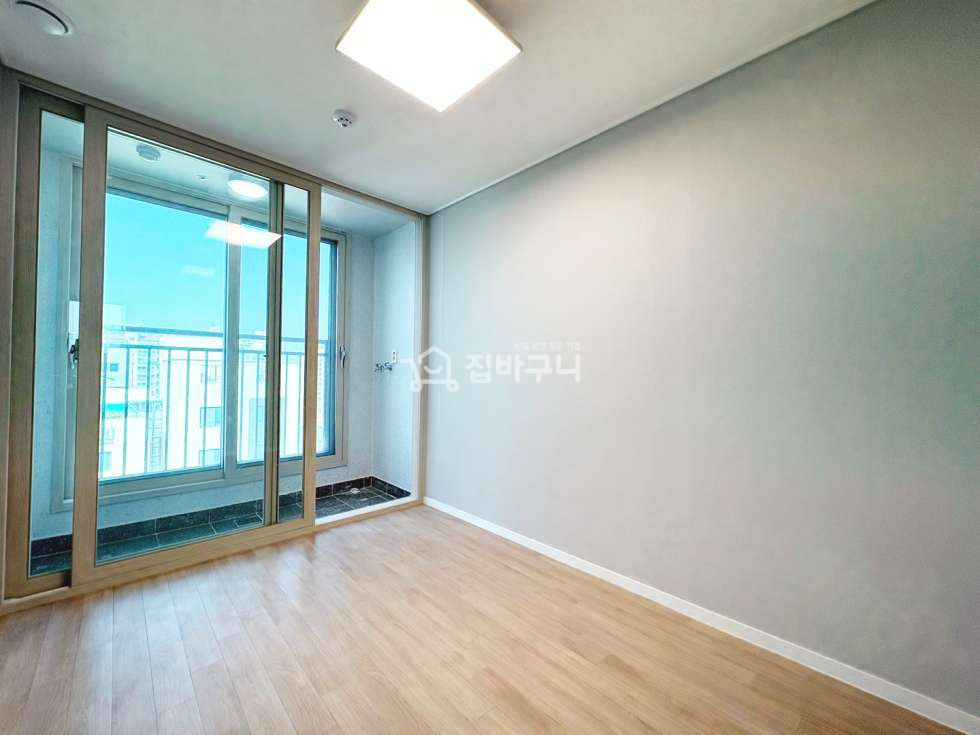 서울 강서구 염창동 ◆염창역 도보5분거리 초역세권! 실평수 30평넘는 넓은 3룸과 채광 가득한 거실◆ 분양 매물번호 13462 사진 9