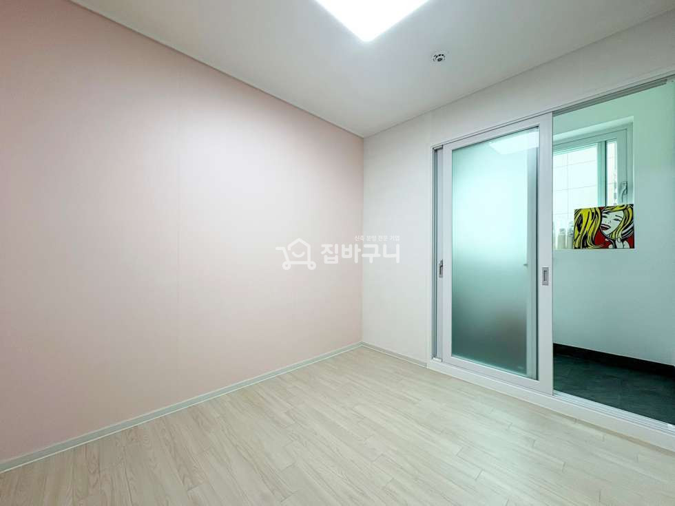 경기 안산단원구 고잔동 고잔동 최고의 위치 입지적 조건 최상 / 옵션 좋고 내부 넓은 실용적 구조의 고잔동 쓰리룸 분양 매물번호 13457 사진 7