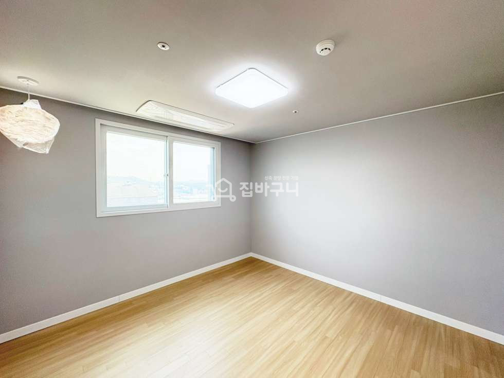 경기 안산상록구 팔곡이동 김치냉장고와 냉장고가 옵션!! 화이트톤 내부와 간접조명이 어우러진 고급진 인테리어와 학세권입지! 분양 매물번호 13451 사진 7