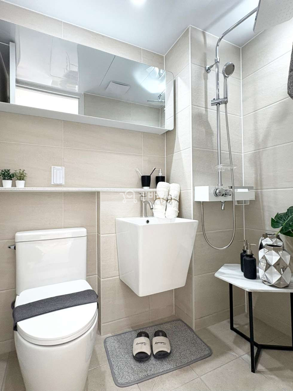 경기 부천원미구 원미동 춘의역 도보8분거리! 강력추천 입지조건 다 갖춘 인프라 끝판왕 , 다양한 옵션과 저렴한 실입주금! 분양 매물번호 13443 사진 12