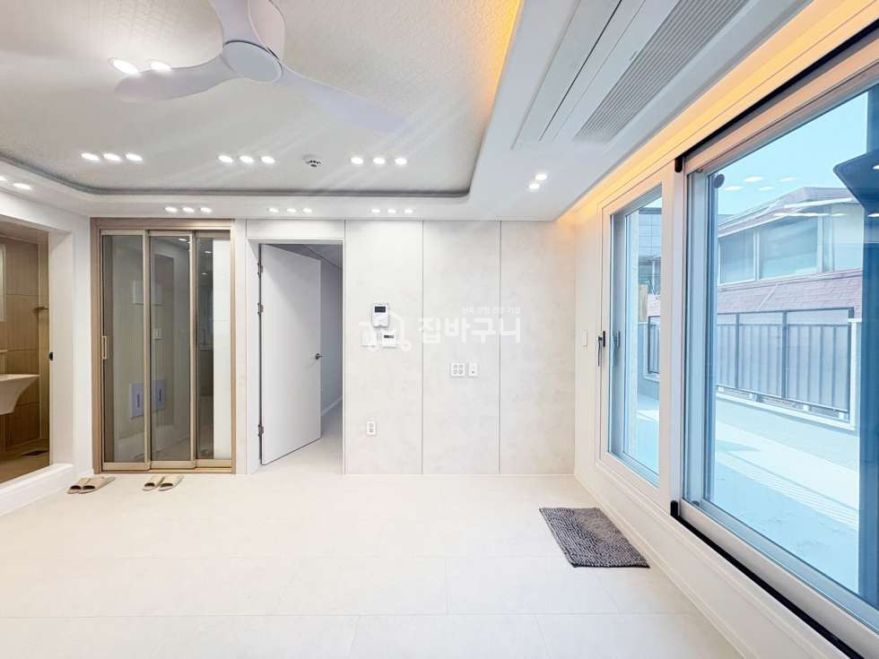 경기 안산단원구 선부동 ☆초중고 학세권과 롯데마트와 다이소가 차량3분 도보10분거리! 인프라 최적화된 시원한 조망권 복층테라스 매물!☆ 분양 매물번호 13431 사진 4