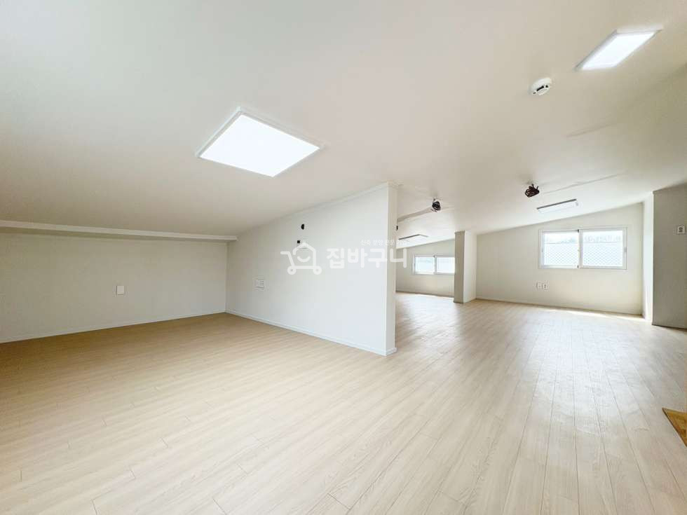 경기 안산단원구 선부동 ※시원한 조망권 확보! 복층 테라스 공간으로 아이 있는 가정에게도 딱 맞는 실용적인 공간!※ 분양 매물번호 13430 사진 15
