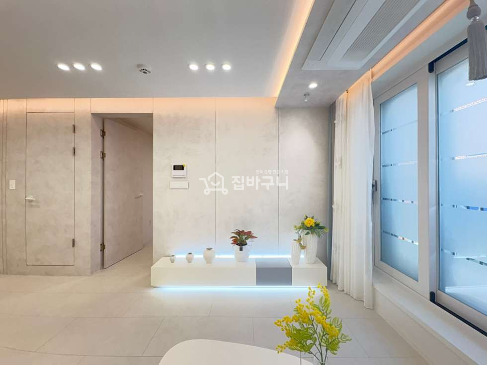 경기 안산단원구 선부동 깔끔한 화이트톤 인테리어에 비스포크 냉장고가 옵션으로! 역세권과 인프라 충족하는 선부동 신축쓰리룸 분양 매물번호 13424 사진 4