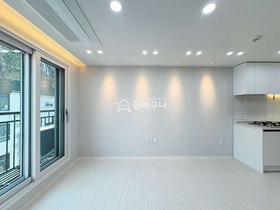경기 안산단원구 선부동 ◇4-5인 가족도 끄떡없는 크기의 넓은 내부구조인 인프라/학세권 모두 사로잡은 선부동 3룸 복층 2테라스 매물◇ 분양 매물번호 13421 사진 2