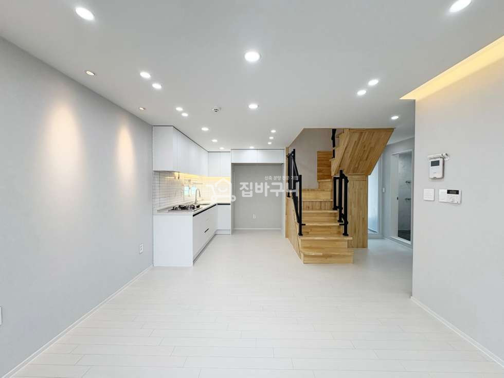 경기 안산단원구 선부동 ◇4-5인 가족도 끄떡없는 크기의 넓은 내부구조인 인프라/학세권 모두 사로잡은 선부동 3룸 복층 2테라스 매물◇ 분양 매물번호 13421 사진 3