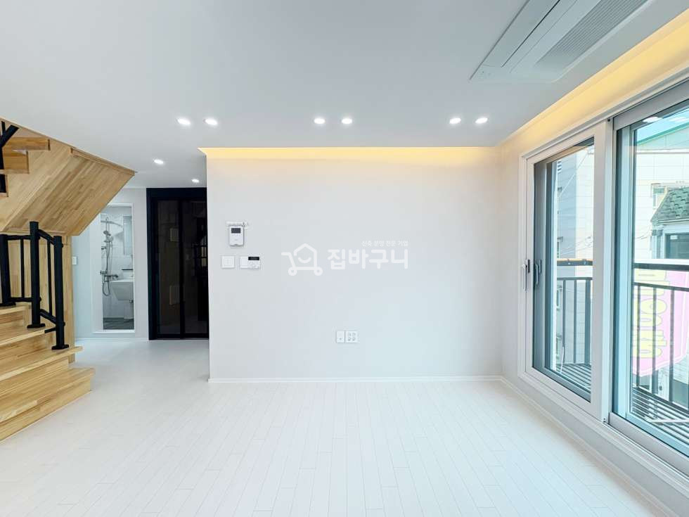 경기 안산단원구 선부동 ◇4-5인 가족도 끄떡없는 크기의 넓은 내부구조인 인프라/학세권 모두 사로잡은 선부동 3룸 복층 2테라스 매물◇ 분양 매물번호 13421 사진 4