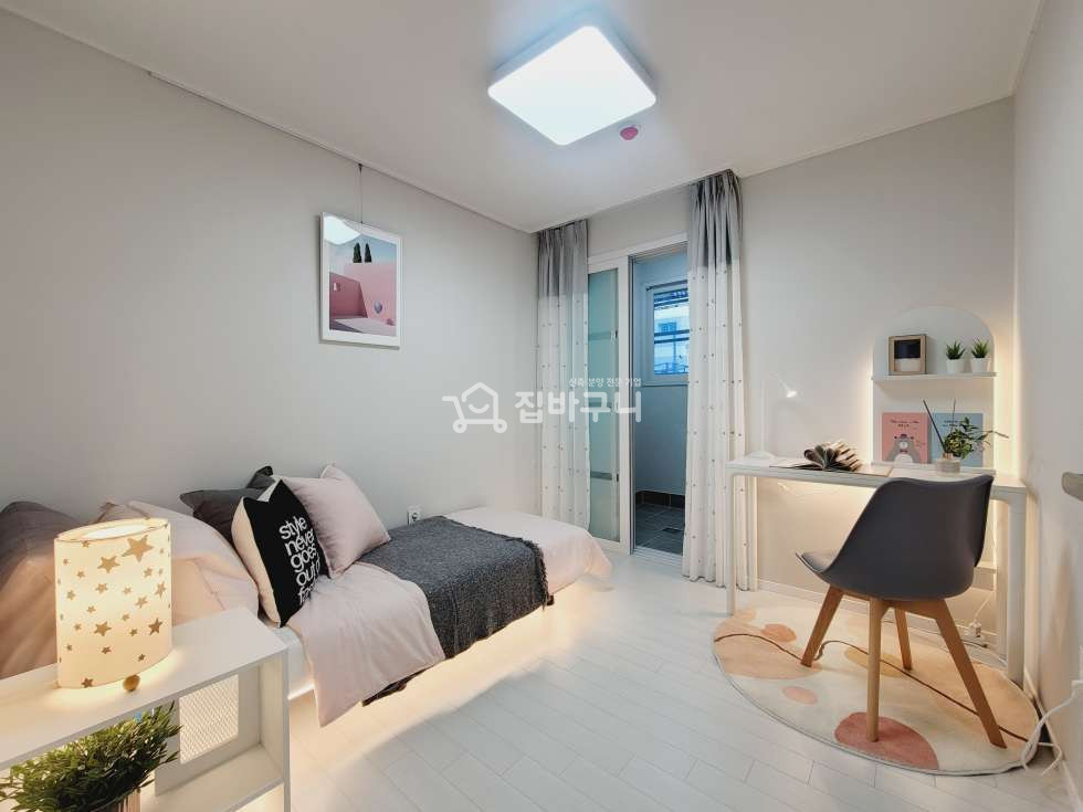 경기 부천원미구 춘의동 ◎춘의역 도보3분 초 역세권! 수납공간 걱정없는 2펜트리룸으로 내부를 균형있게!◎ 분양 매물번호 13418 사진 8