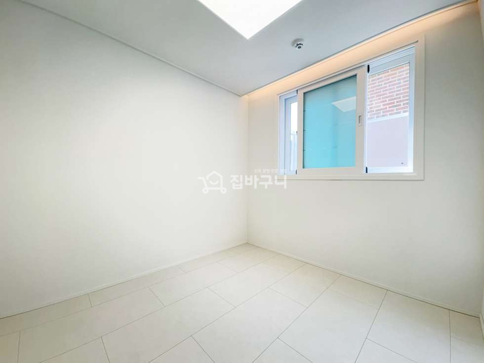 경기 안산단원구 선부동 ■달미역 초역세권 도보8분거리! 풀옵션으로 입주가능한 넓은 거실과 서브룸 신축 쓰리룸■ 분양 매물번호 13416 사진 9