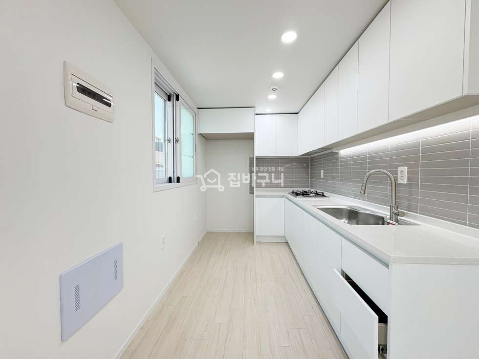 경기 안산단원구 선부동 선부동 테라스가 2개인 쓰리룸 복층매물! 운동장 처럼 넓은 테라스와 전망 확보! 분양 매물번호 13414 사진 7